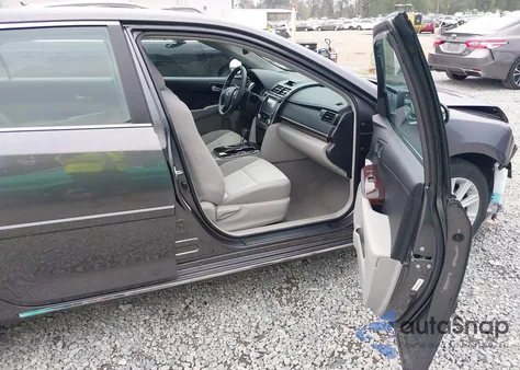 2014 Toyota Camry Xle z USA, uszkodzony, nr VIN 4T4BF1FK5ER434342